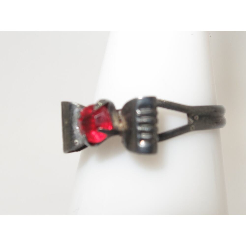 Small Adjustable Vintage Ring Red Stone Bow Shape Size 6 - Picture 5 of 11